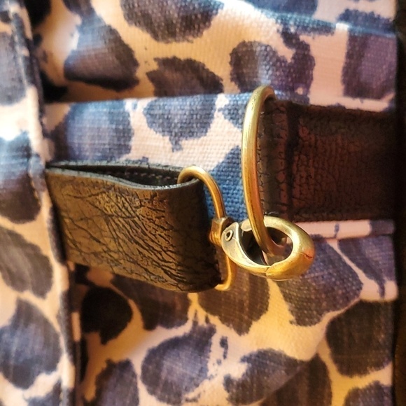 Rebekah Scott Designs Blue Leopard Petal Inside Lining Fabric Sz M/L‎ Backpack main image 11